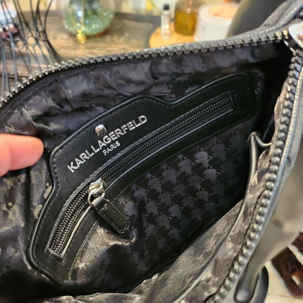 Karl Lagerfeld Paris quilted belt bag - Picture 3 of 3